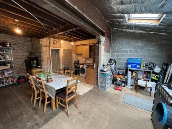 3 bed Semi-Detached for sale Image 5
