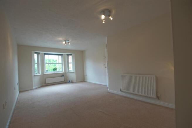 Lounge / Dining Room