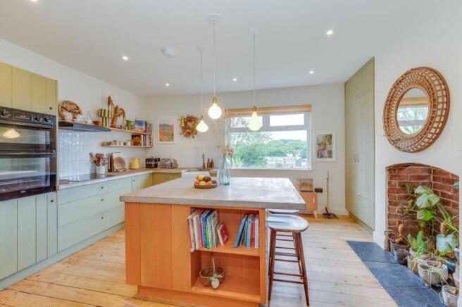 2 bed Terraced for sale Image 7