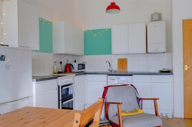 Kitchen .1.jpg