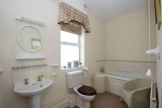Photo 9