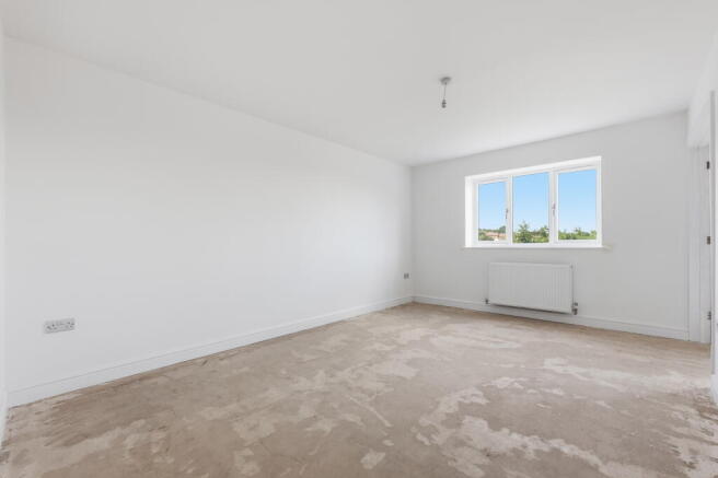 4 bed Detached for sale Image 10