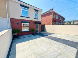 66, The Crescent, Cwmbran NP44 7JQ
