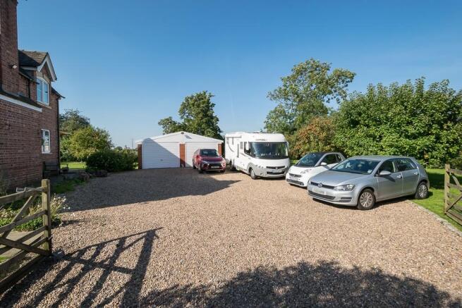 Driveway & Garage 
