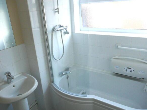 Photo 8