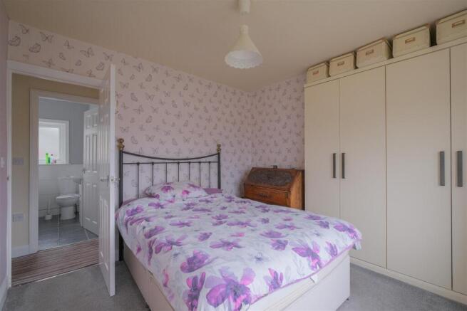 2 bed Terraced for sale Image 9