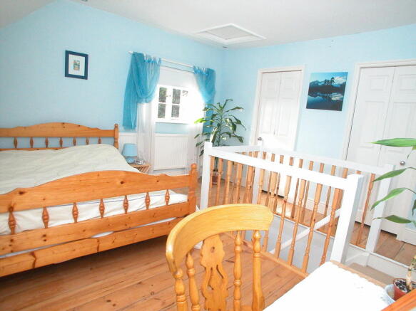 ATTIC BEDROOM 