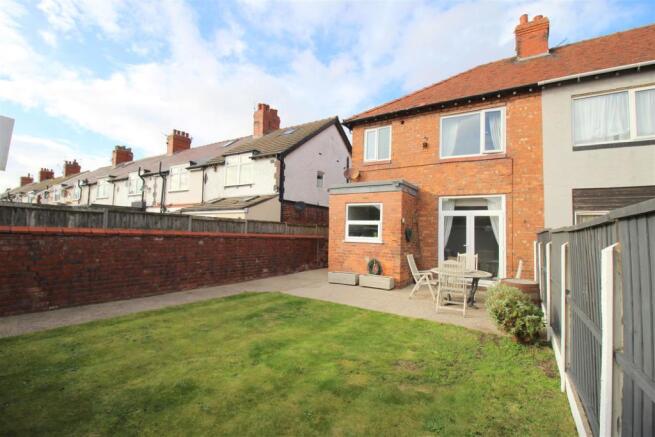 Cudworth Road, 26, outside 4.JPG