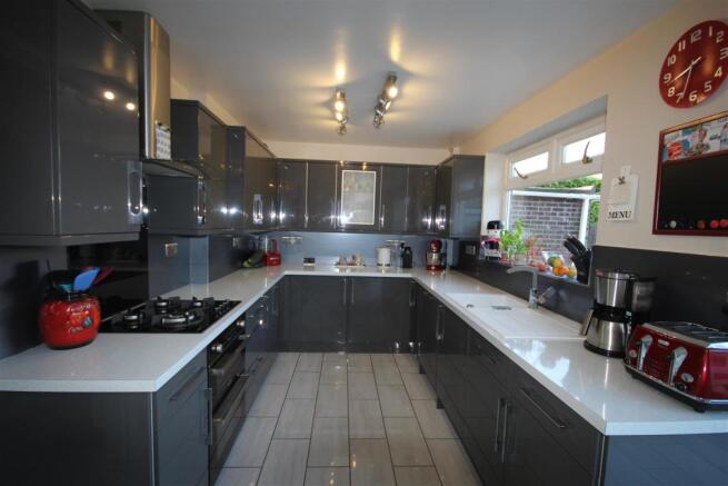 8 Furlong Avenue 172.JPG