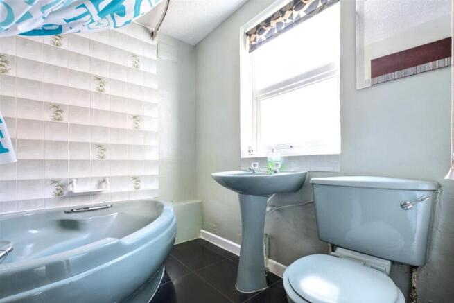 Bathroom.jpeg