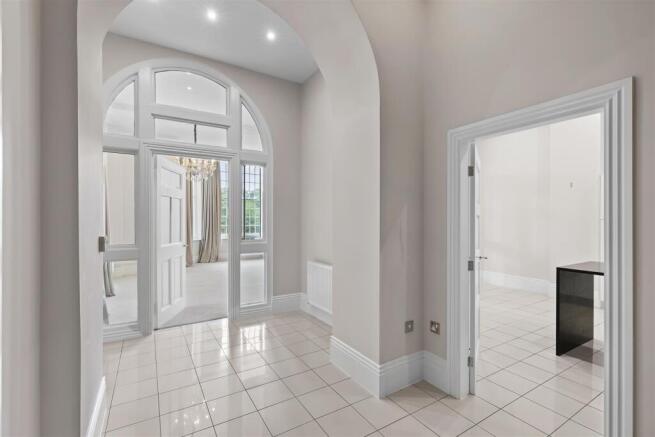 3 bed House for sale Image 9