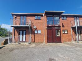 7, Golf Court, Golf Road, Deal CT14 6RN