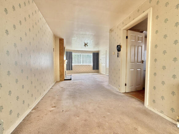 3 bed Semi-Detached for sale Image 4