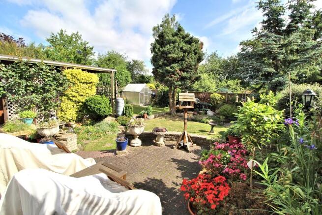GARDEN VIEW 2