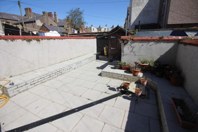Photo 6