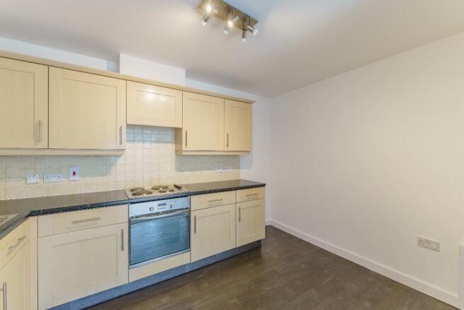 2 bed Apartment for sale Image 6