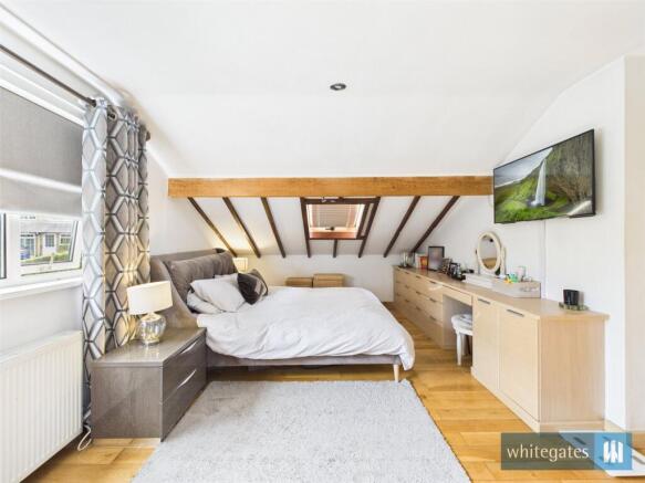 4 bed Detached for sale Image 4