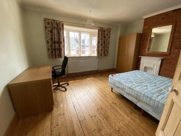 knighton-road-le2-3ts-995524