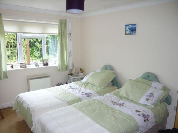 bedroom2