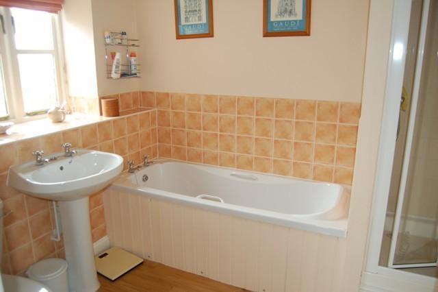 EN SUITE