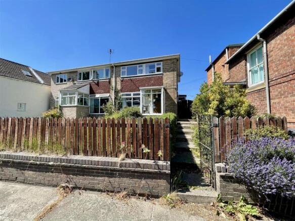 3 bed Semi-Detached for sale Image 8