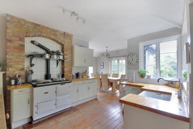 Kitchen.jpg