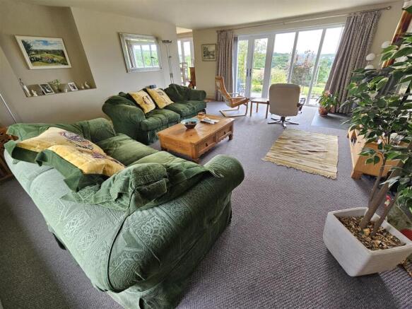 Sitting Room.jpg