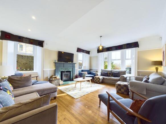 CAM03185G0-PR0083-STILL016