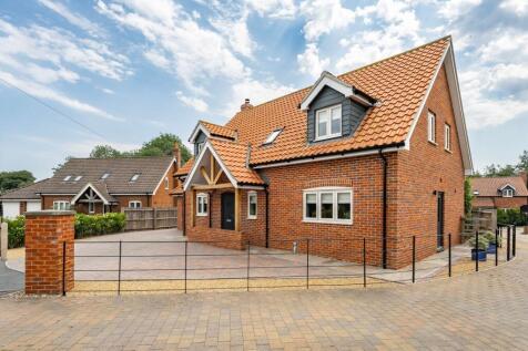Larch Grove, North Elmham