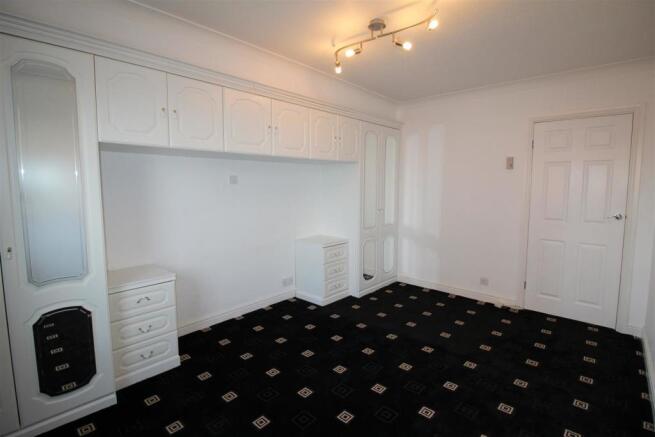 Bedroom One 1.JPG