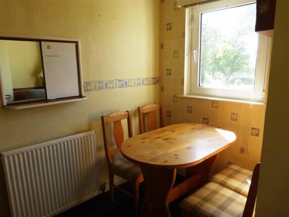 Dining Area/Study: