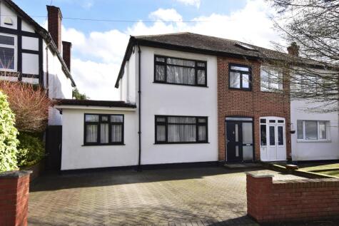 Herlwyn Avenue, Ruislip, HA4