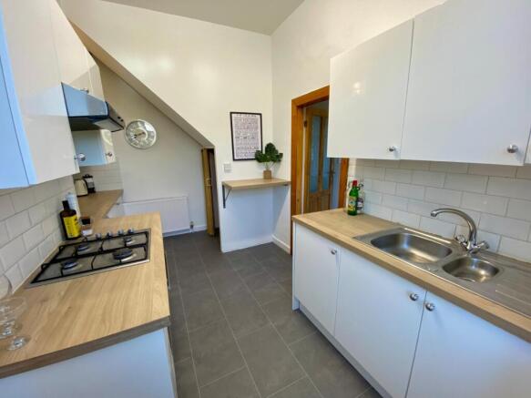 3 bed Terraced for sale Image 4