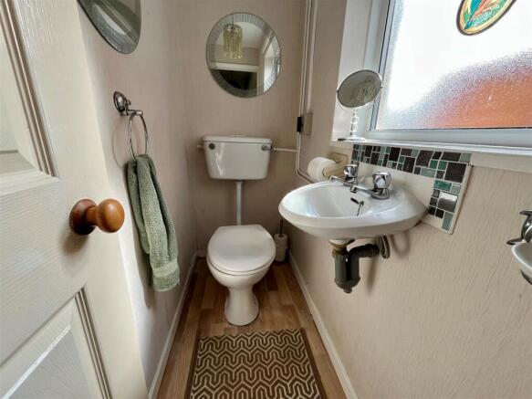 3 bed Detached for sale Image 9