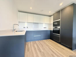 Flat 30, City House, Green Lanes, Southgate N21 2BH