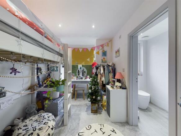 Bedroom with En Suite