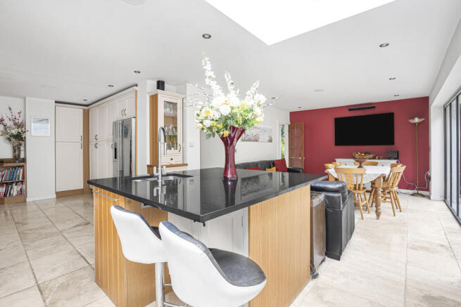 Kitchen/Breakfast Room