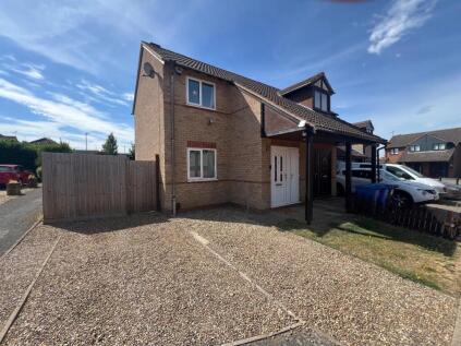 DOUBLE PARKING - Birchvale Court, Desborough, Kettering