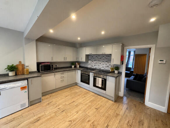 Lived-In Modern S...