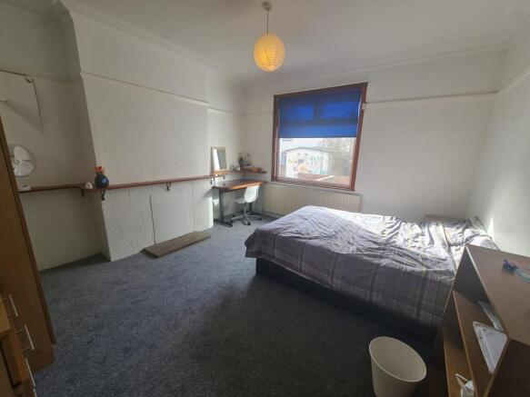 4 bed Terraced to rent Image 4