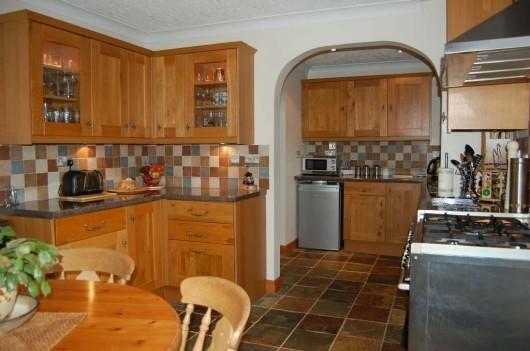 Dining kitchen