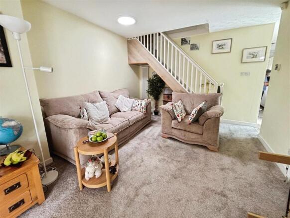 2 bed Semi-Detached Bungalow for sale Image 6