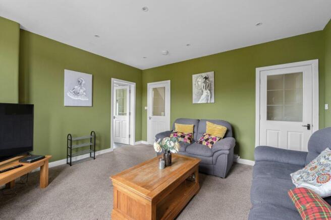 3 Clark Place, Peebles, EH45 8LB photo 4