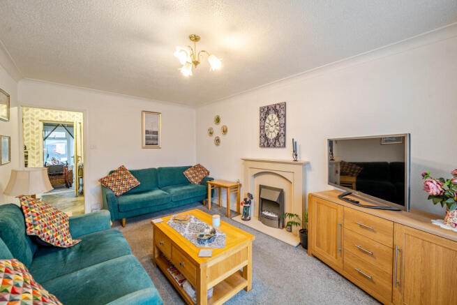2 bed Semi-Detached for sale Image 6