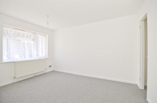 Bedroom 2.JPG