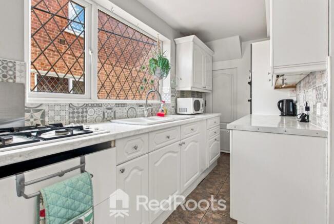 3 bed Semi-Detached for sale Image 7