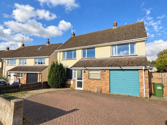 4-bed detached on Barns Close, Nailsea, North Somerset, BS48, £525,000