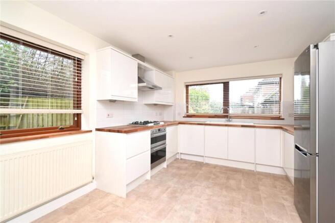 Kitchen/Breakfast Rm