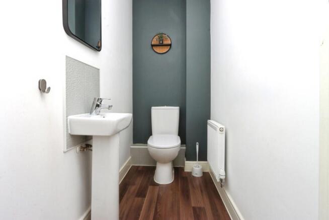 3 bed Semi-Detached for sale Image 9