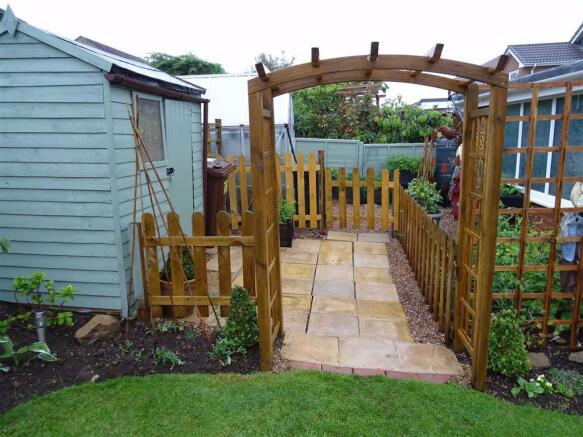 Photo 11